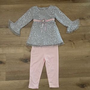 NWT Youngland Baby 2 piece set Size 24 months